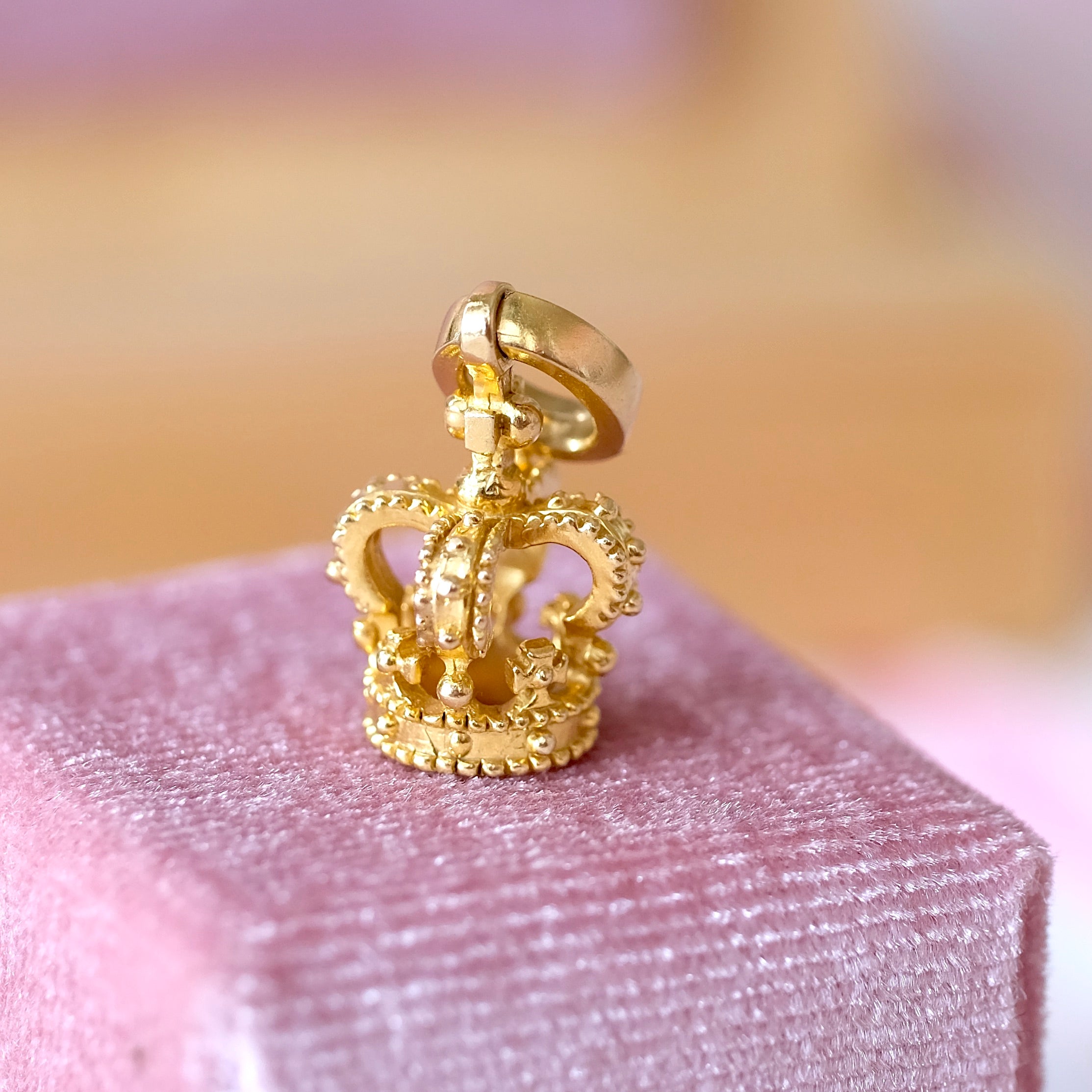 14KY IF & Co. King's Crown Pendant