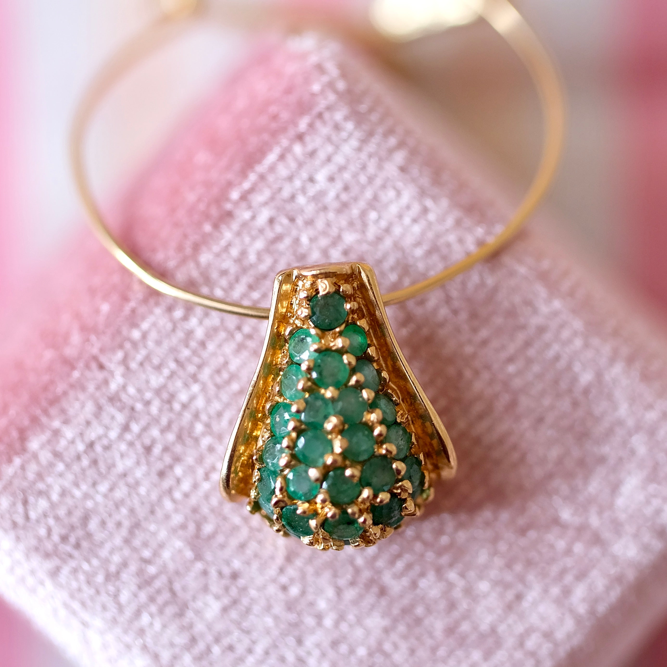 14K Yellow Gold Shell Look Pendant with Emerald Stones - MAY Birthstone