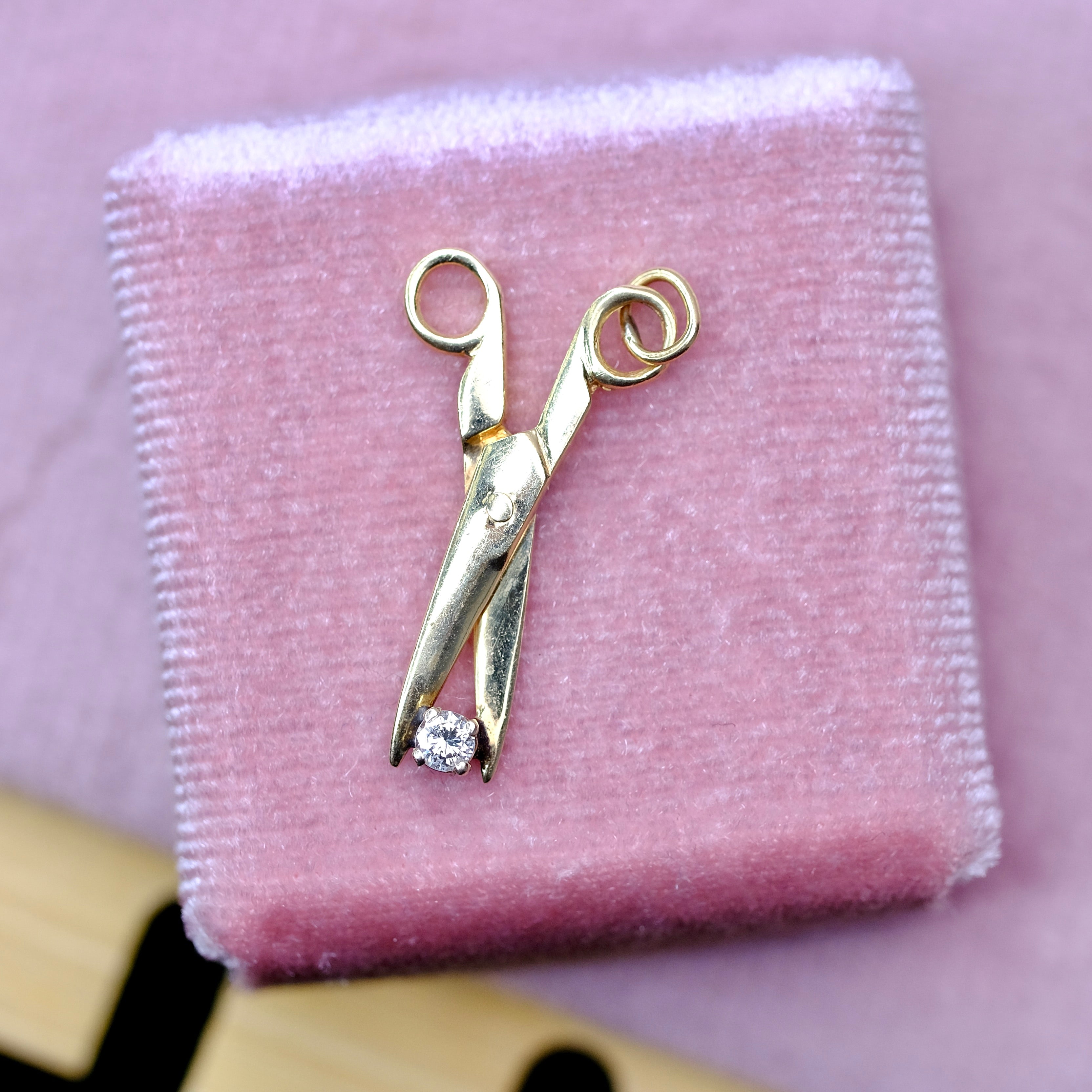 Unique Stamped 14K Yellow Gold Scissors set with Genuine Diamond