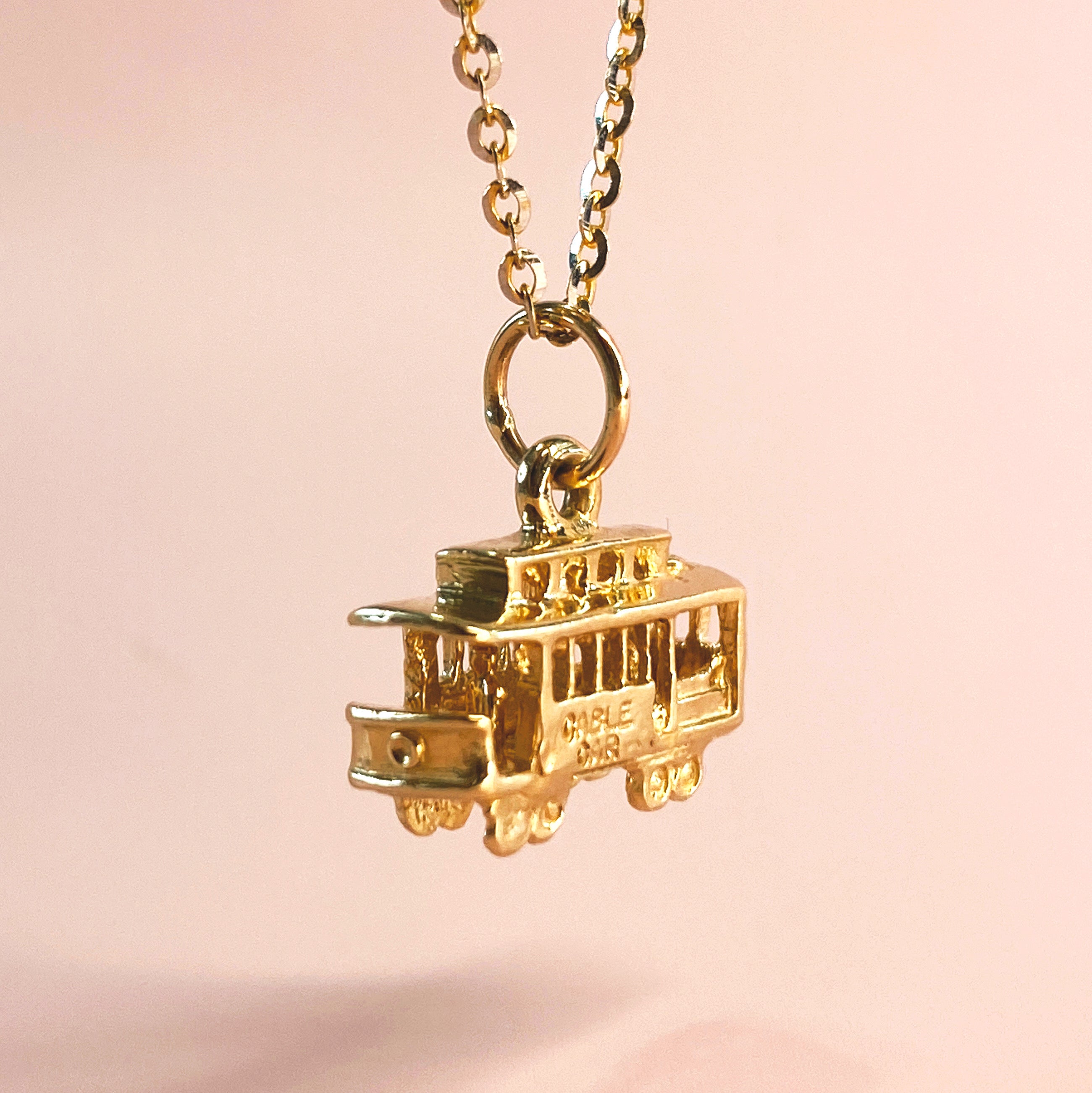 14K Yellow Gold 3D Cable Card Pendant