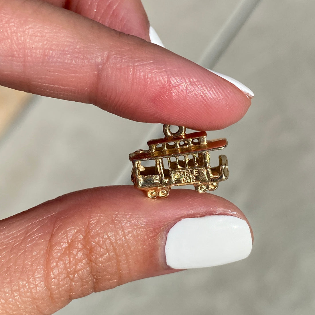 14K Yellow Gold 3D Cable Card Pendant
