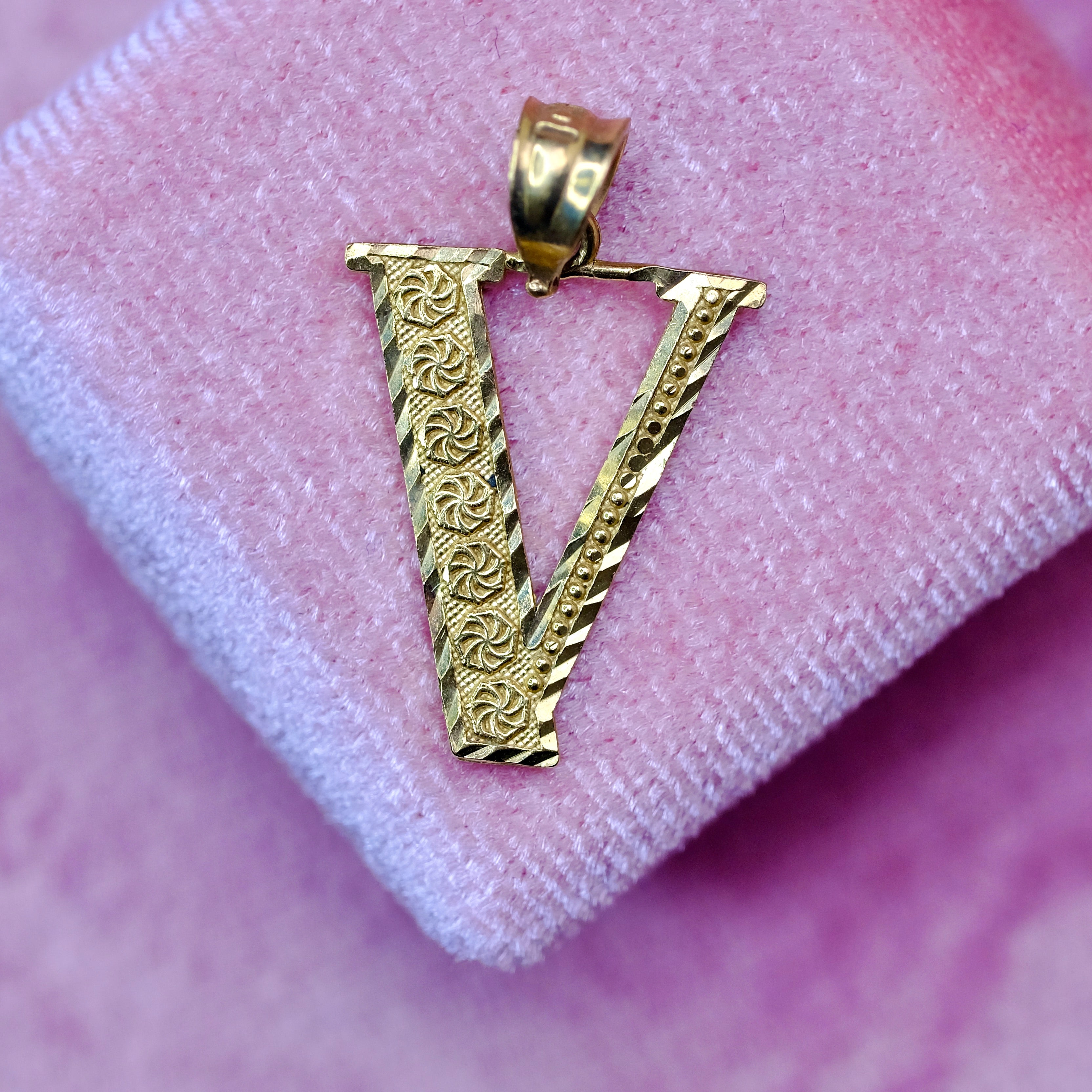 10K Yellow Gold Real Gold "Letter V" Pendant