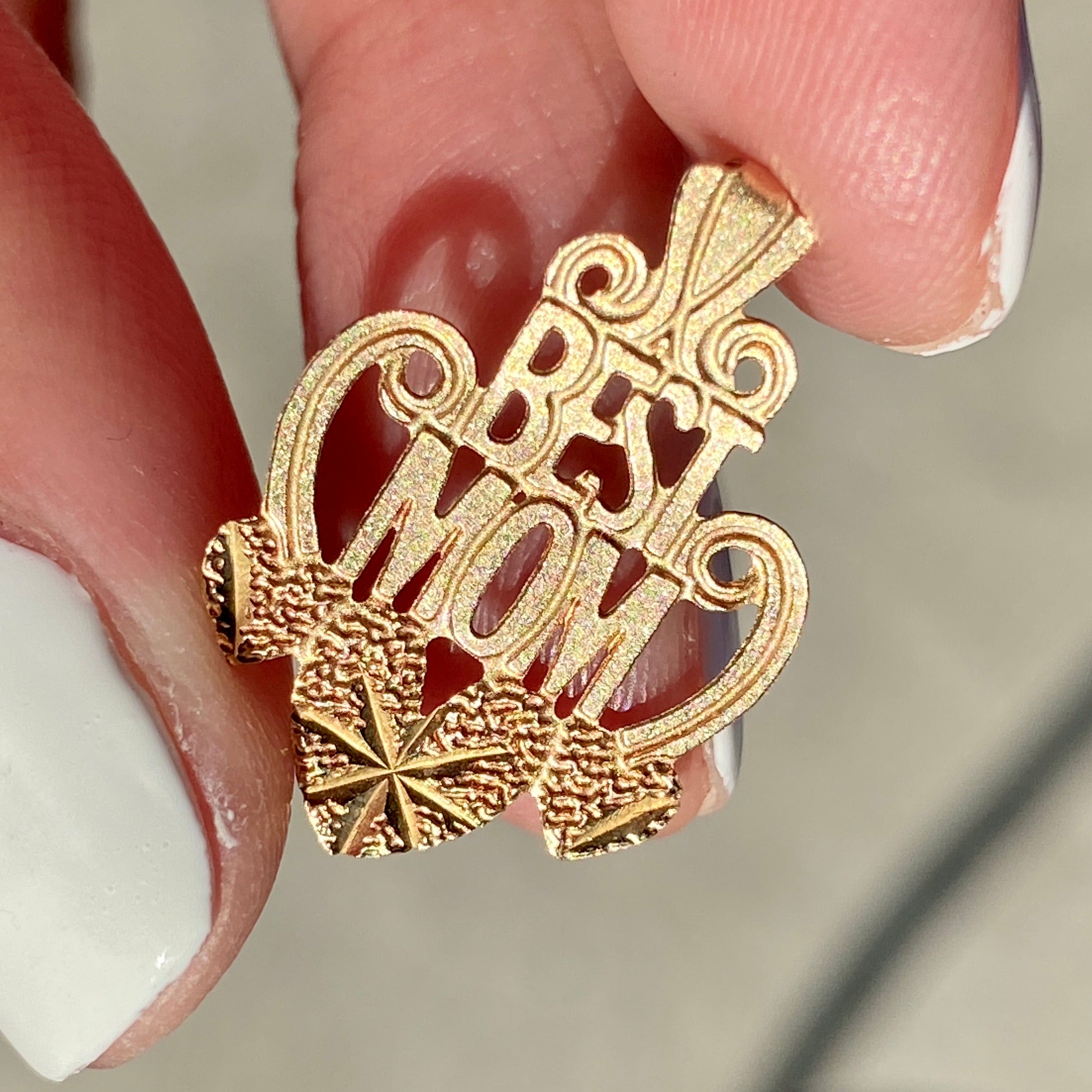 14K Yellow Gold "Best Mom" Pendant
